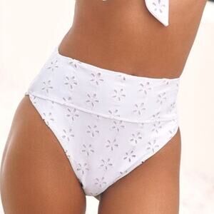 Beach Riot Women's Hazel High Waist Bikini Bottoms White Magnolia Eyelet Size M